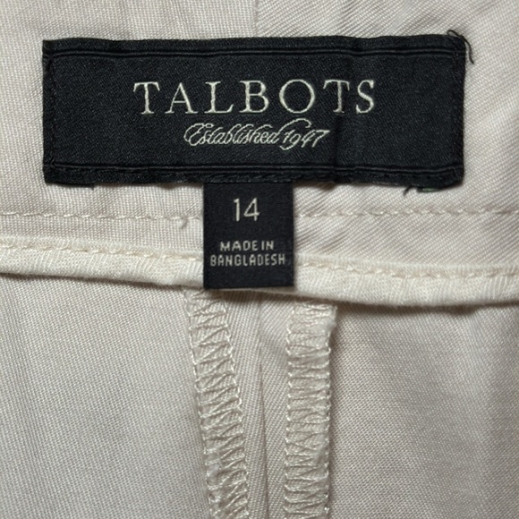 Talbots Classic Flat Front Khaki Casual Shorts Size 14 - Picture 6 of 9